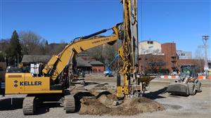 Lincoln Aggregate pier work 